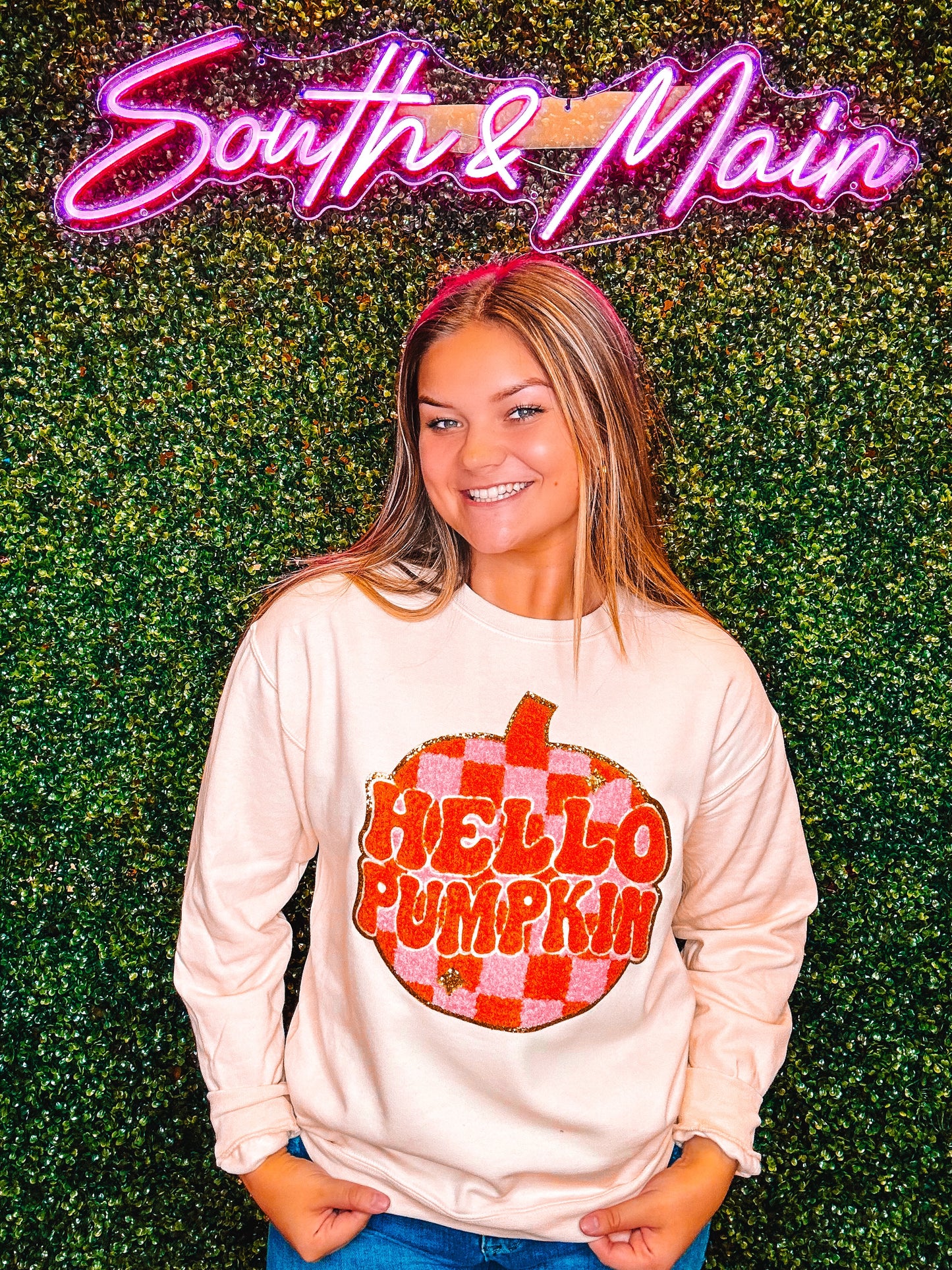 Hello Pumpkin Chenille Sweatshirt - Cream