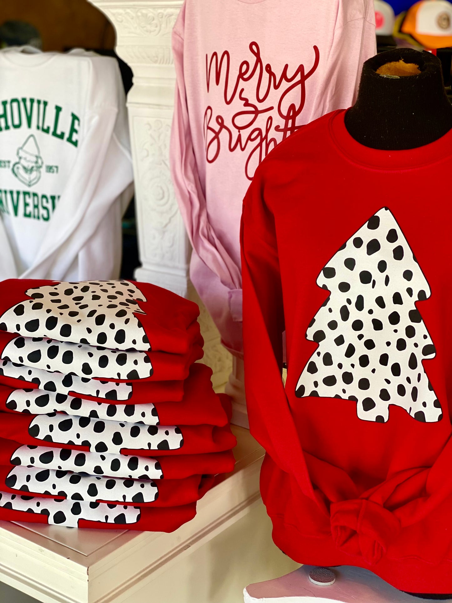 Spotted Christmas Tree Sweatshirt (Red)