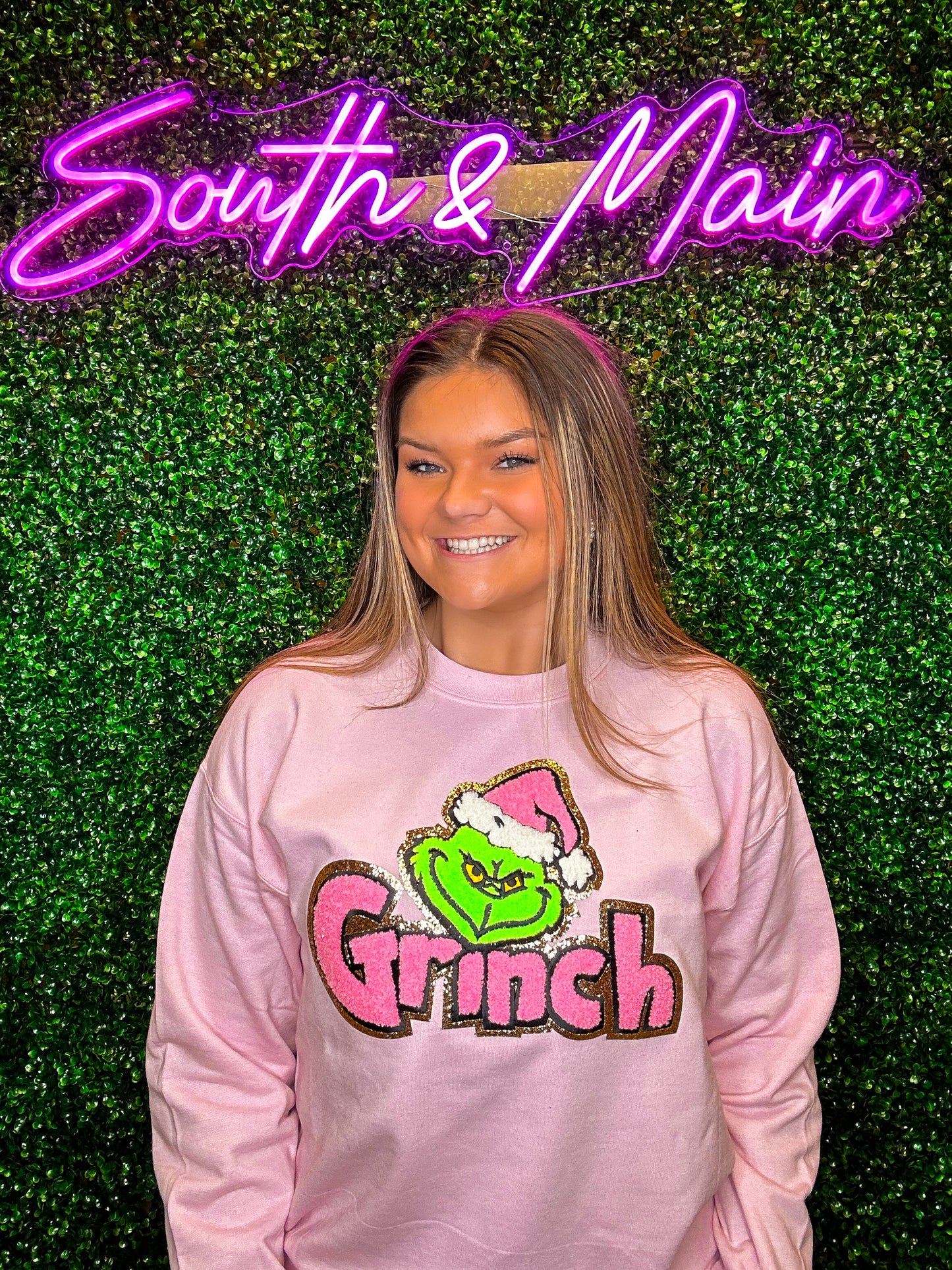 Grinch Chenille Sweatshirt - Light Pink