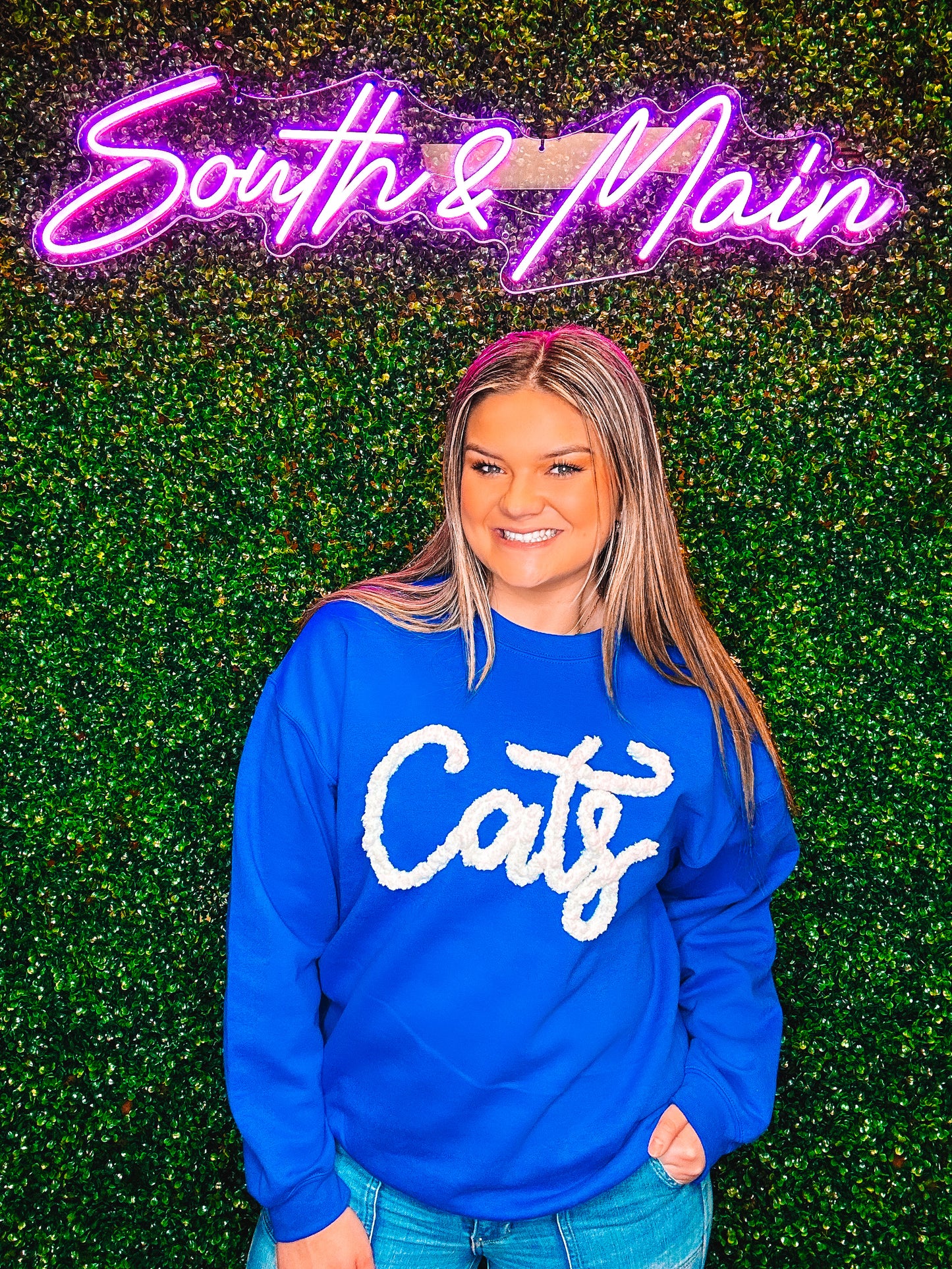 Cats Yarn Sweatshirt - Royal Blue